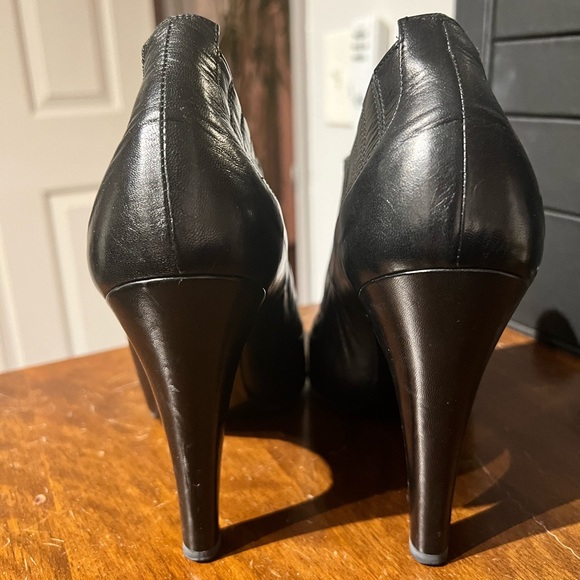 CHANEL Women’s Black Booties Size EU 39.5 - Picture 6 of 8